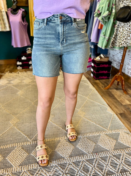 Vintage Wash Side Slit Short