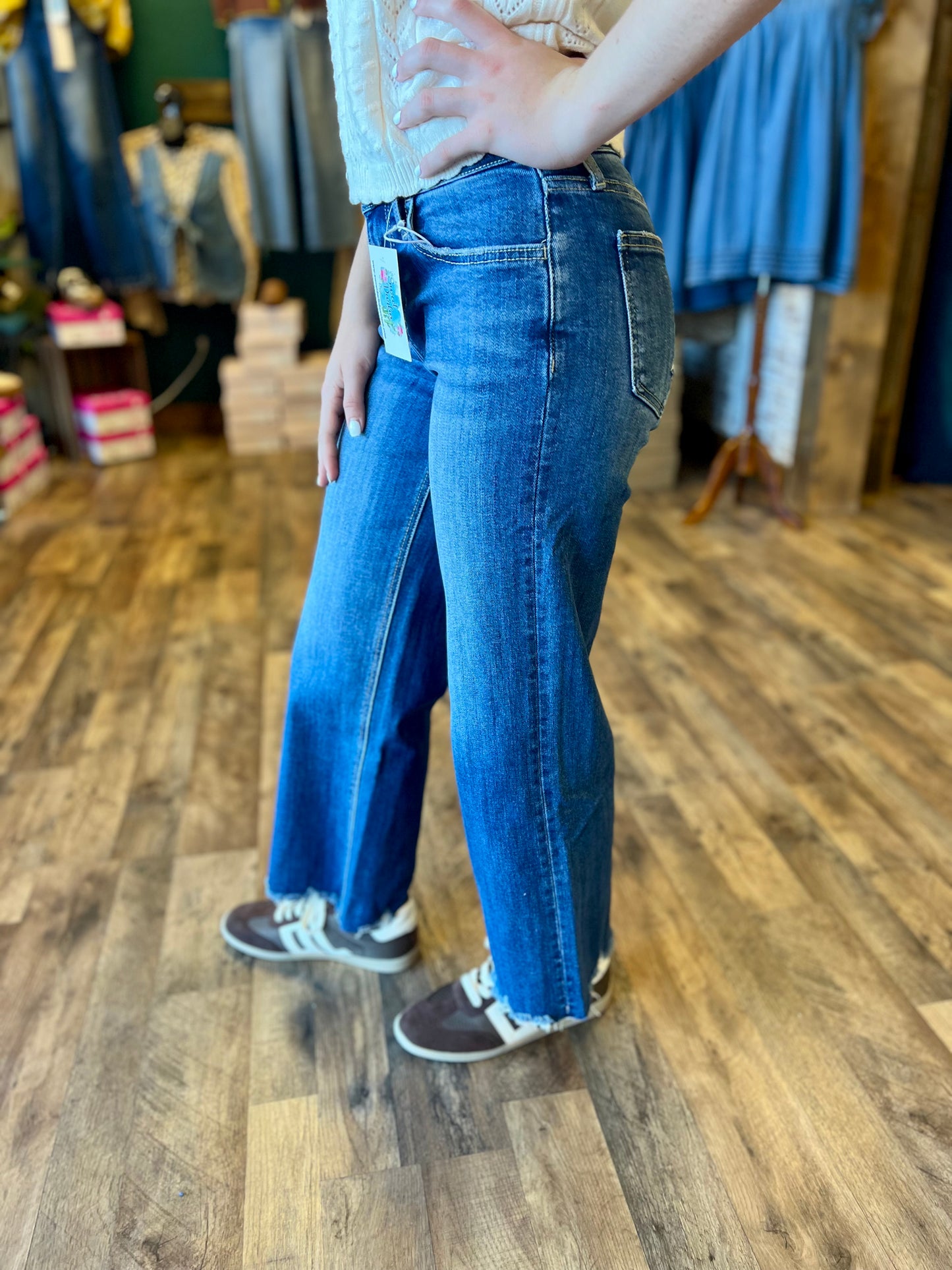 Lovervet Mid Rise Ankle Wide Leg