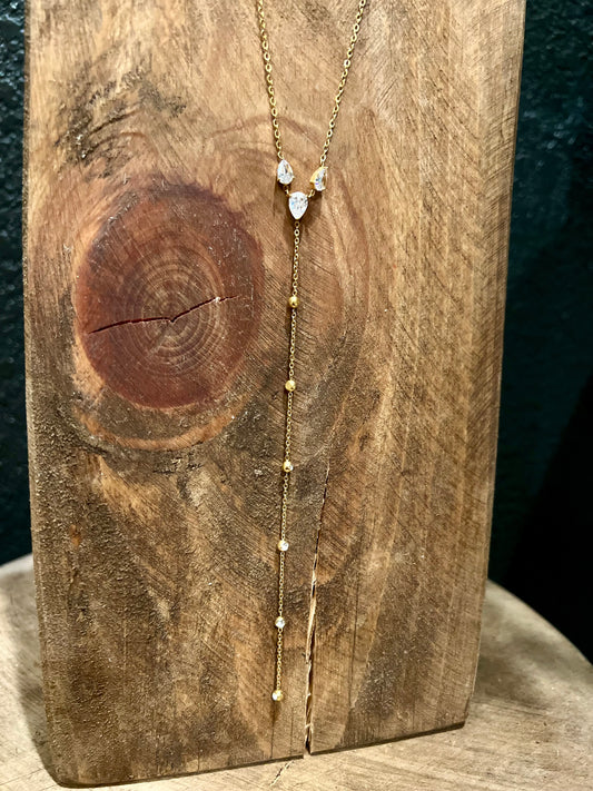 Simple Teardrop Lariat
