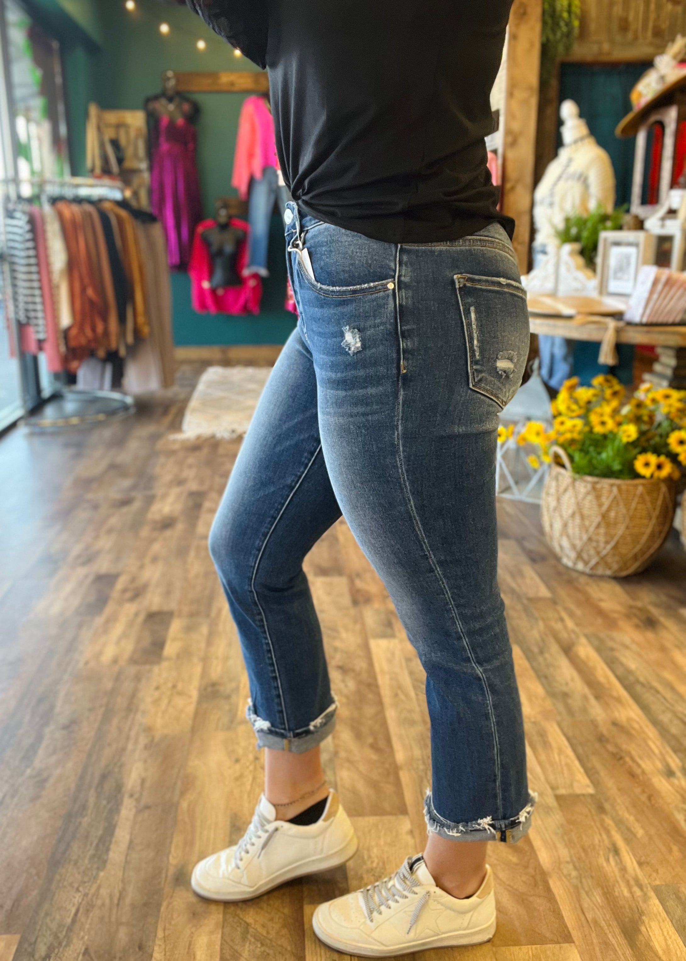 Risen Mid Rise Cuffed Straight Leg Jeans – Evergreen Boutique