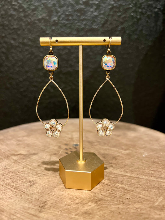 Daisy Teardrop Earring