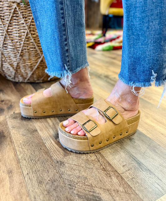 Caramel Platform Slide