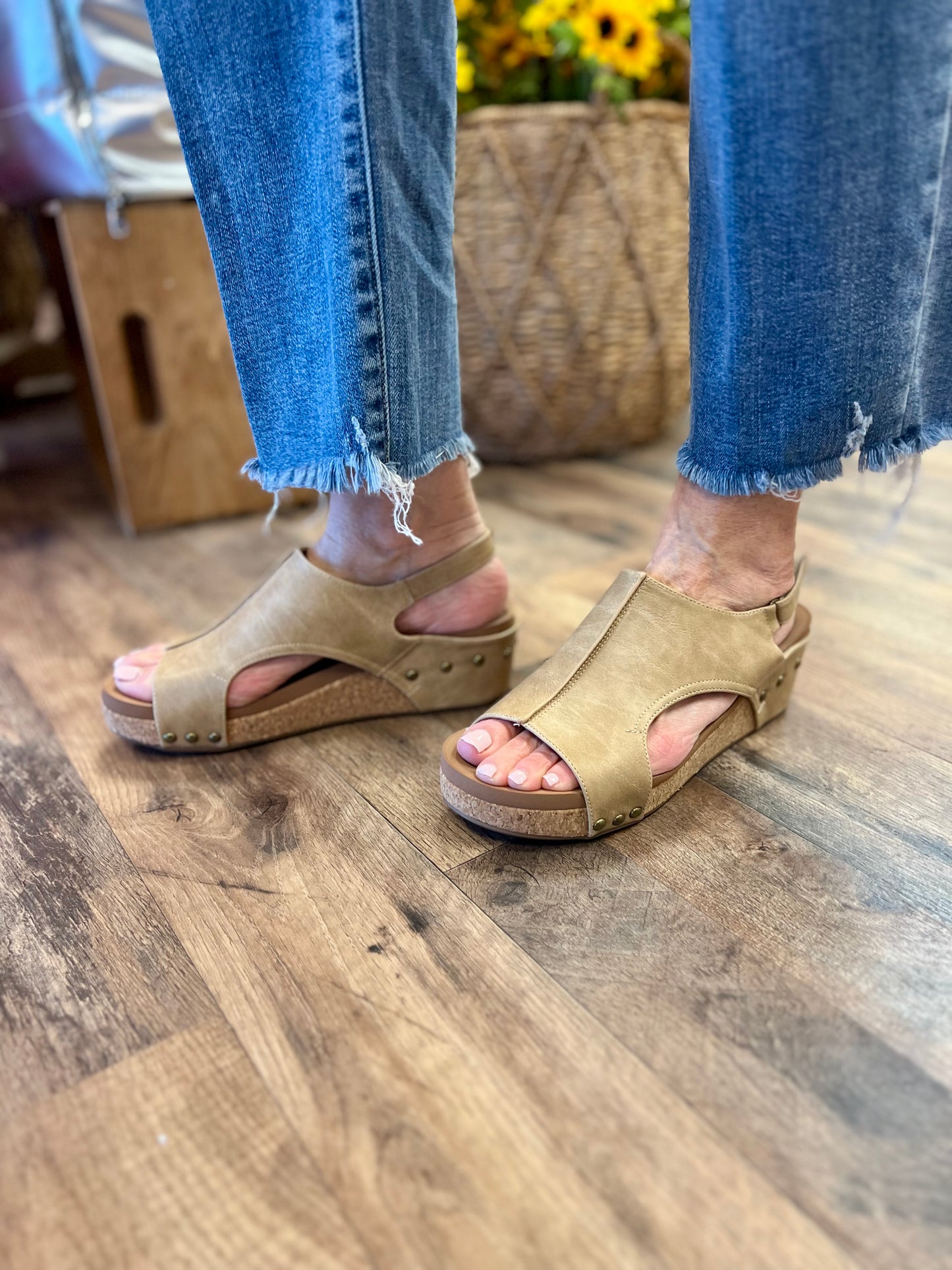 Taupe Wedge
