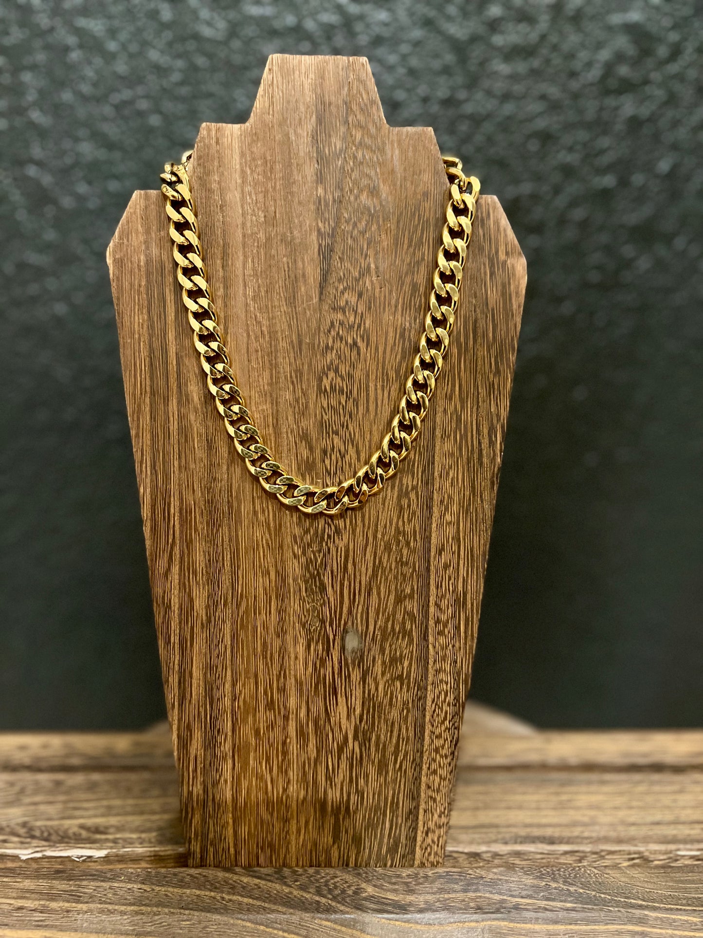 Chunky Gold Chain Necklace