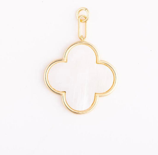 Quatrefoil Bag Charm
