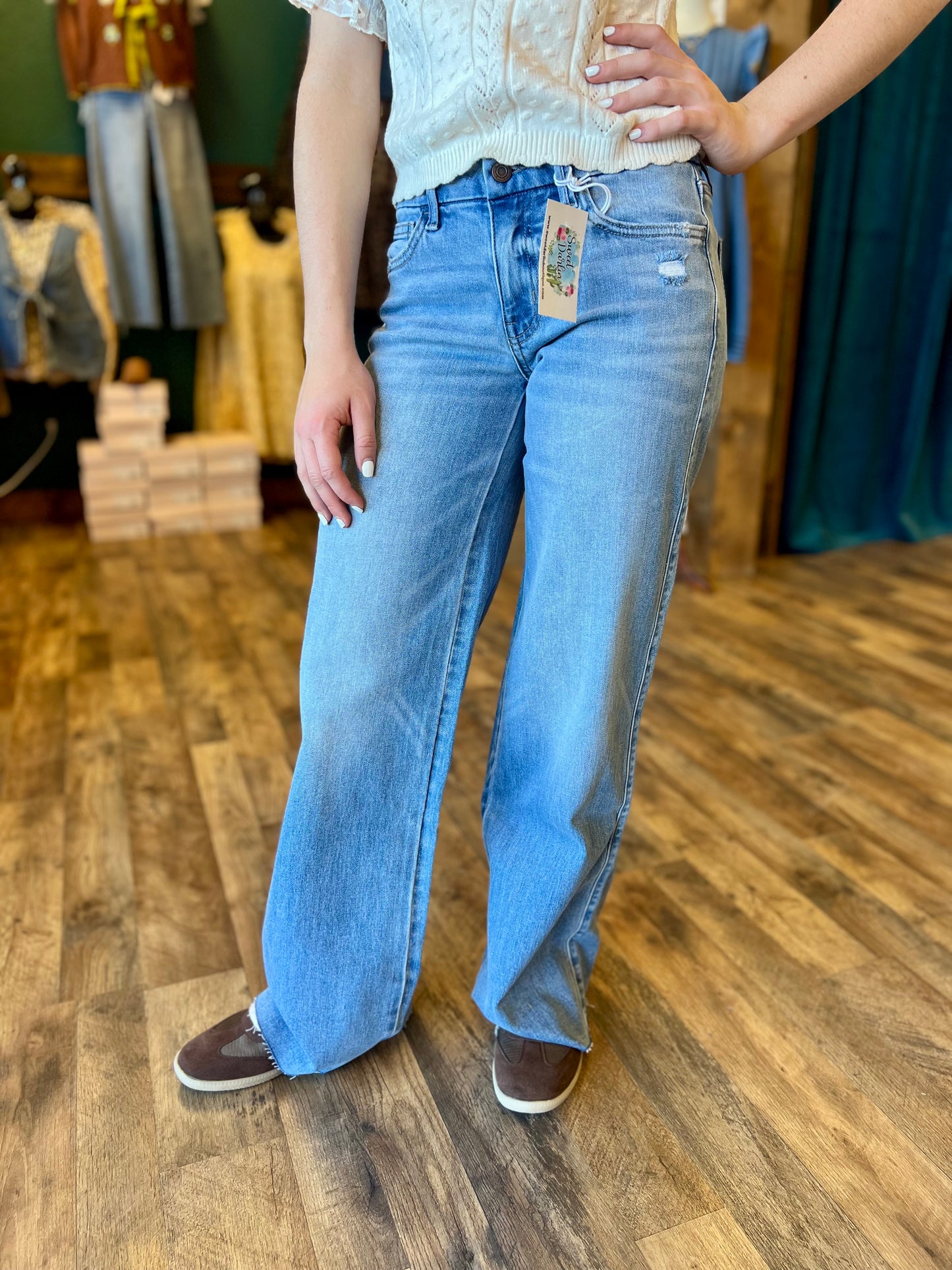 Vervet Mid Rise Wide Leg