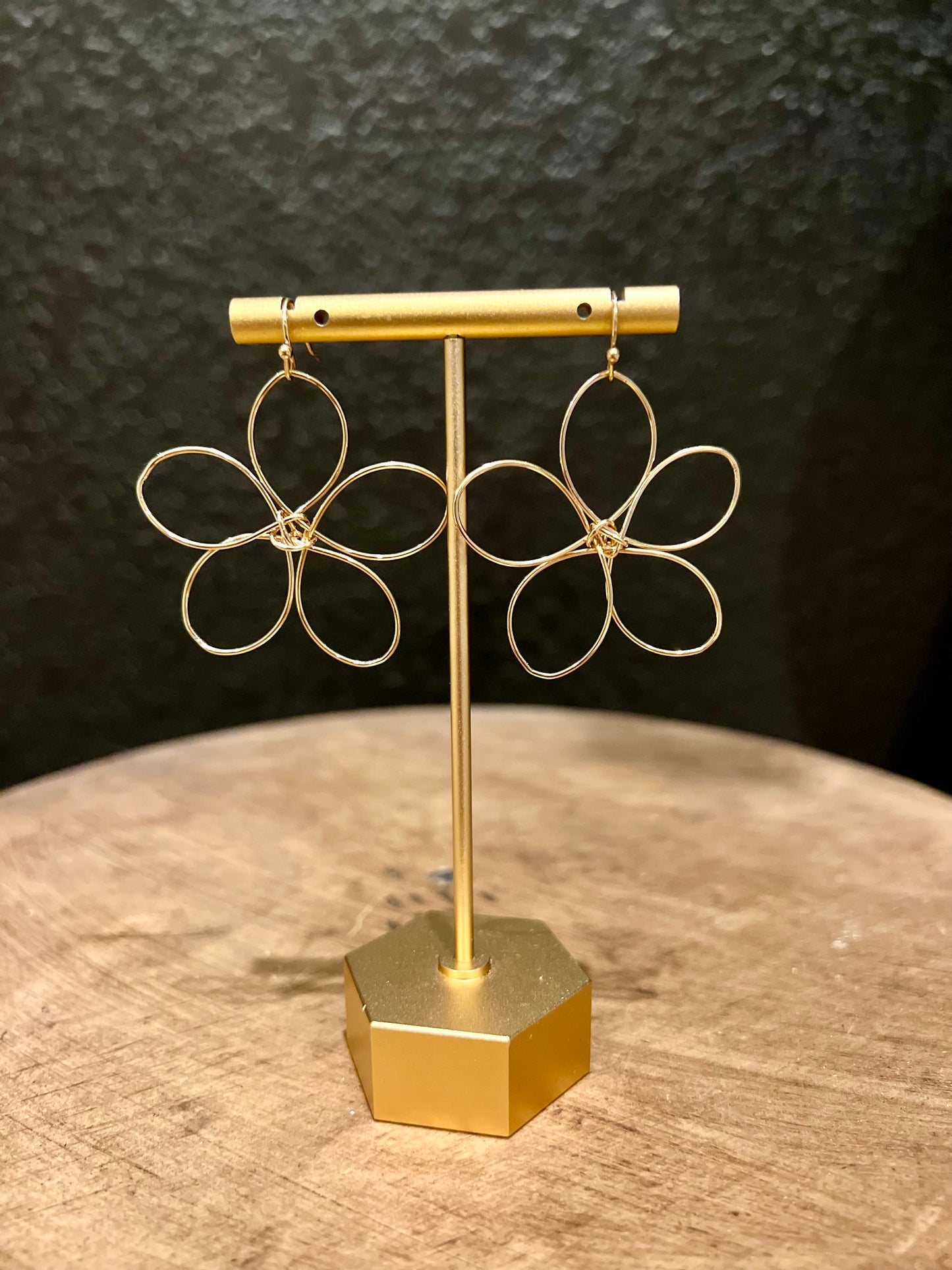 Dainty Wire Flower Earring