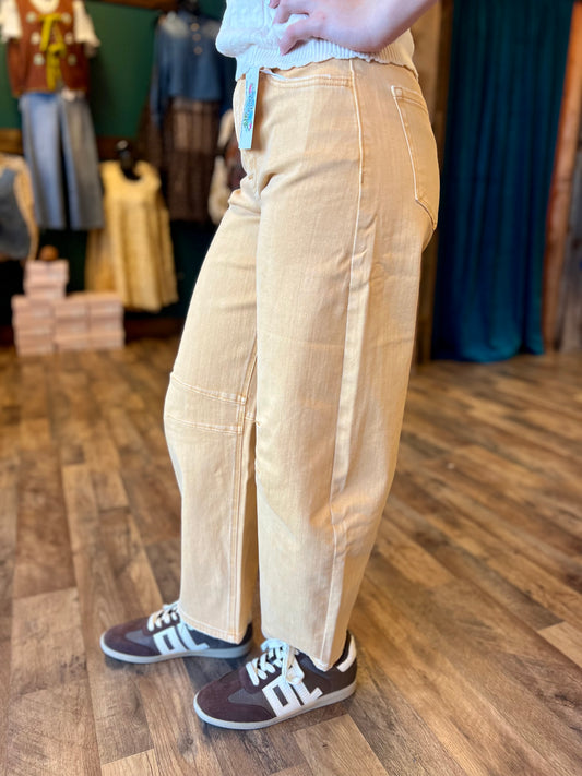 Flying Monkey Light Mustard Barrel