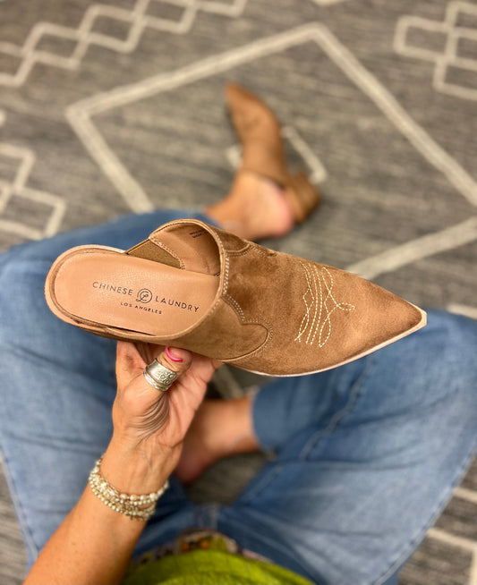 Chinese Laundry Mesa Slip On