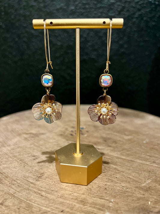 Dainty Drop Wire Flower