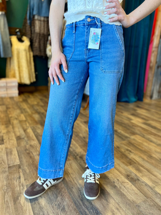 Lovervet High Rise Utility Wide