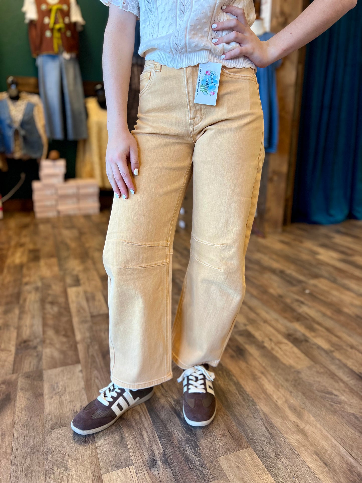 Flying Monkey Light Mustard Barrel