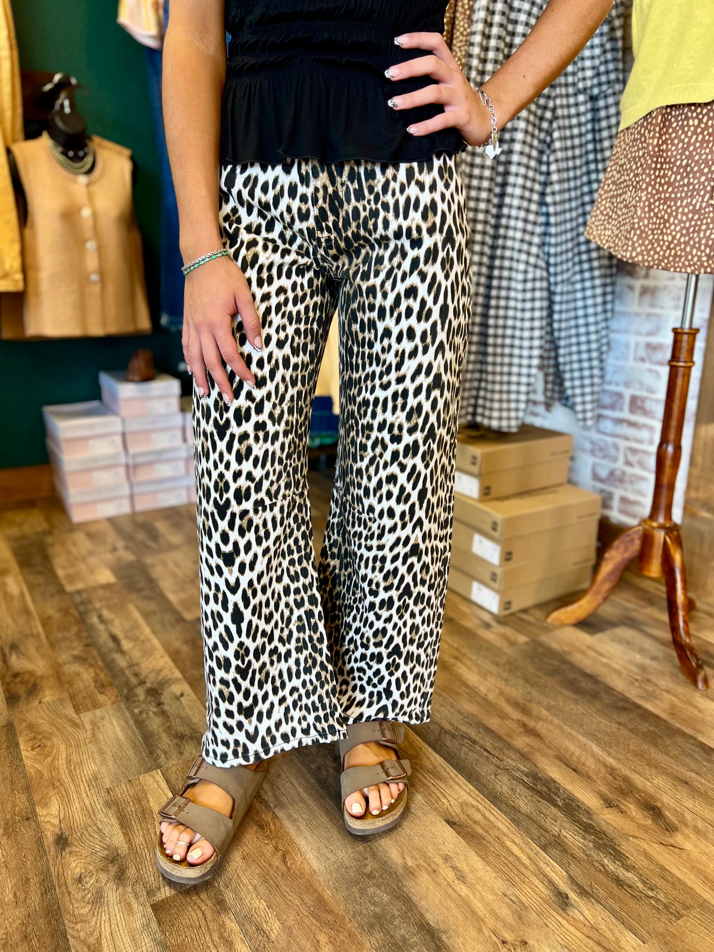 Leopard Stretch Slim Barrel Jean