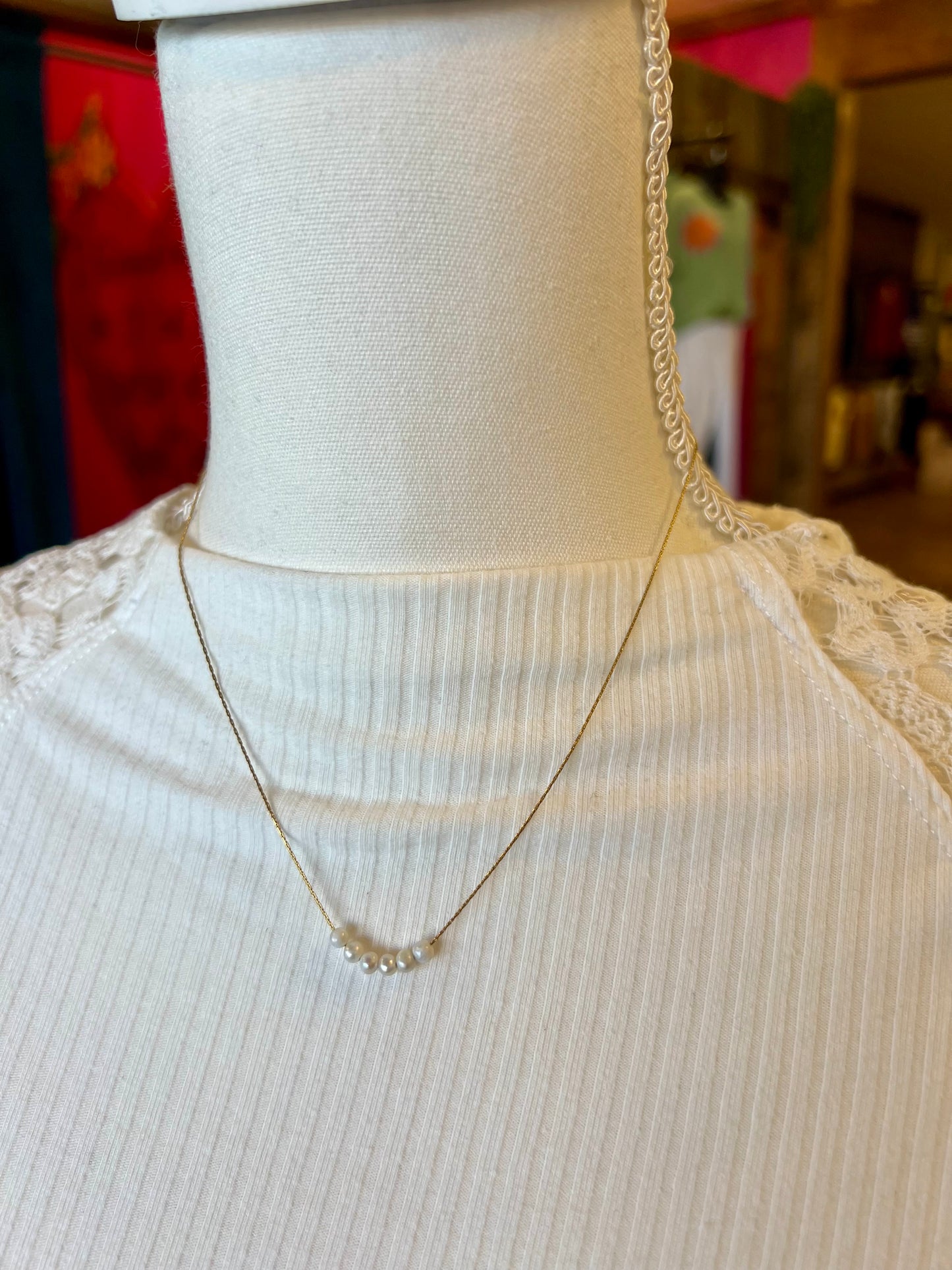 Dainty Pearl Necklace